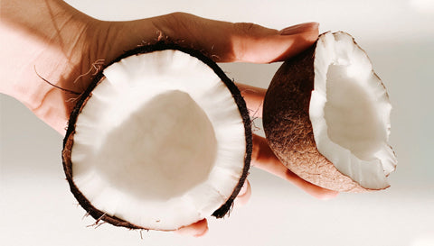 3 Beautiful Benefits of Coconut Oil for Your Gut